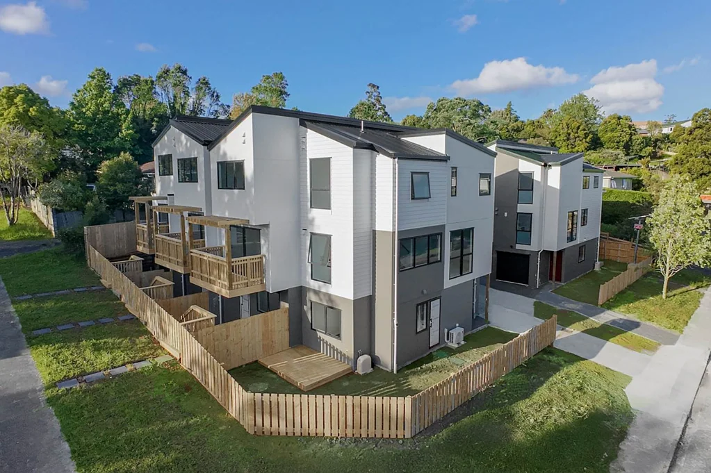 Massey 3Kwarto Stylish 3-Bed Homes with Garage Near Westgate