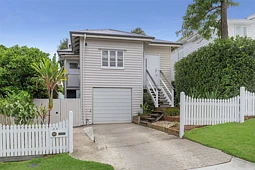 35 Boronia Avenue, Holland Park West