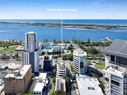 Southport 2 Bedroom Coastal Charm with Broadwater Views & Endless Potential