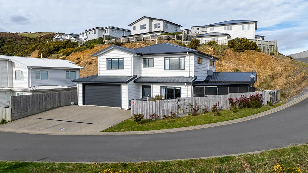 4 Antigua Way, Grenada Village, Wellington