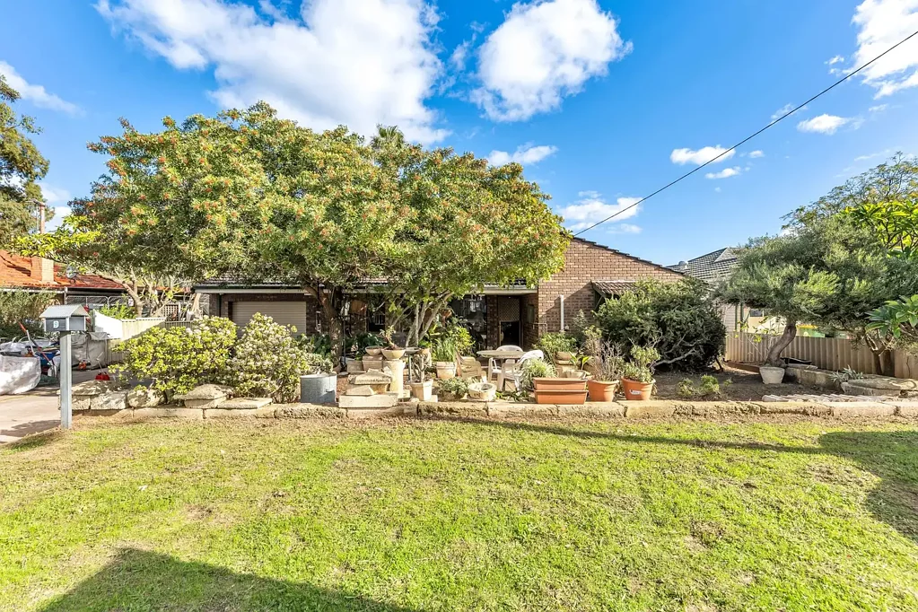 Armadale 4 Bedroom CALL US TODAY TO BOOK AN APPOINTMENT FOR A PRIVATE INSPECTION!!