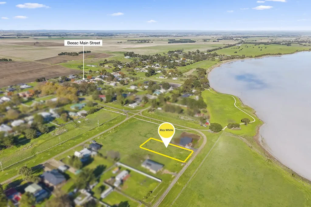 Beeac Lake Views? Yes Please!