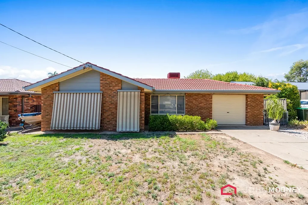 449 Lake Albert Road, Lake Albert, NSW 2650