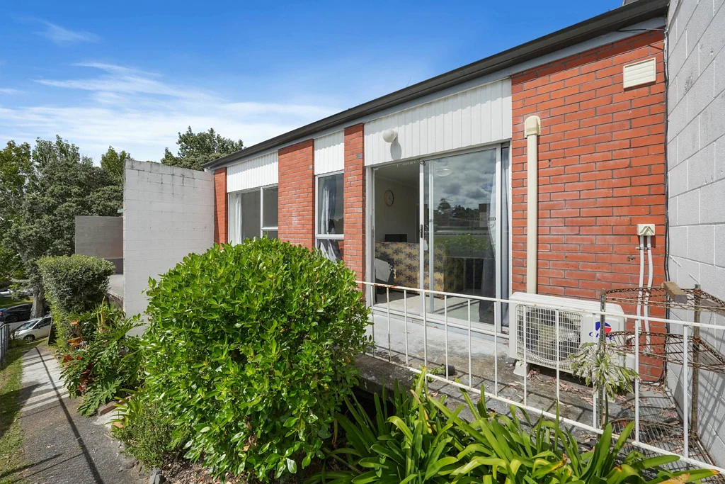 Western Springs 3房  Unbeatable Location  - Make an offer!