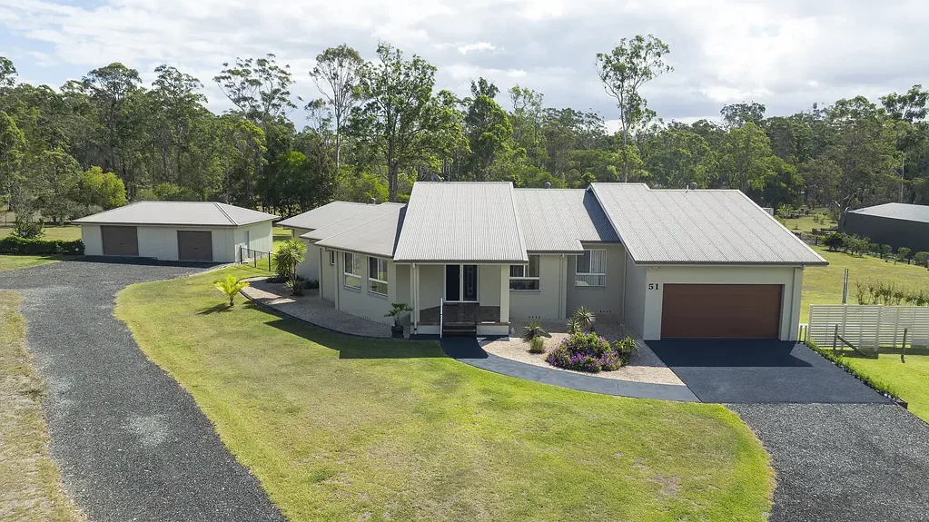 Minimbah 4房  Spacious Acreage Living with Style, Space & Shedding