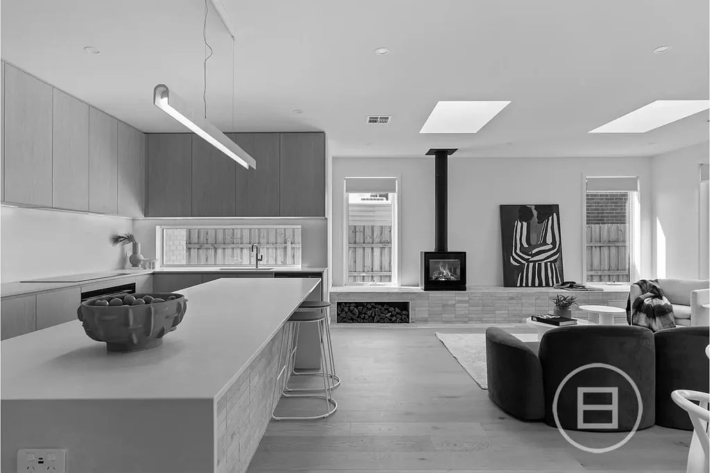 Capel Sound 4房 定制设计海岸风情 Caesarstone travertine 装饰 Escea壁炉 Fisher & Paykel厨房 四卧两浴 主卧套间 湿区设计 双层玻璃 休闲后院 滨水生活 Private Negotiation