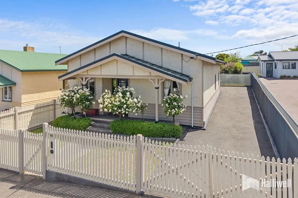 16 Henry Street, Devonport, TAS 7310