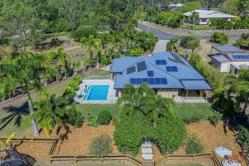 Benaraby 5房  Lifestyle, Space & Income Potential - A Rare Dual Living Opportunity