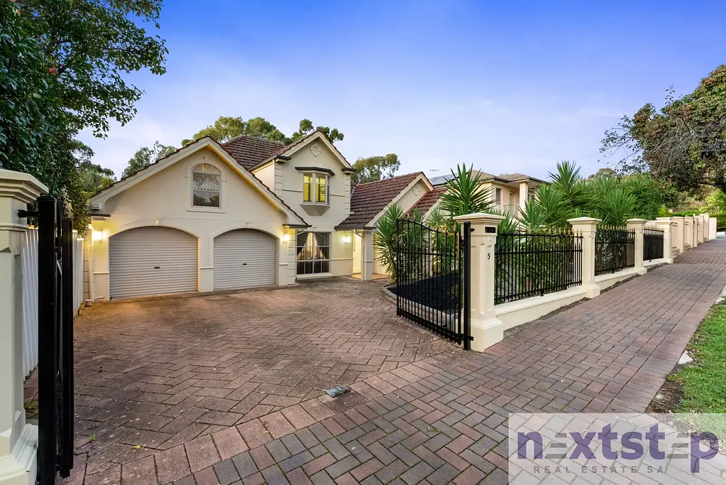Burnside 5غرفة نوم Elegant Living on a Leafy Burnside Avenue
