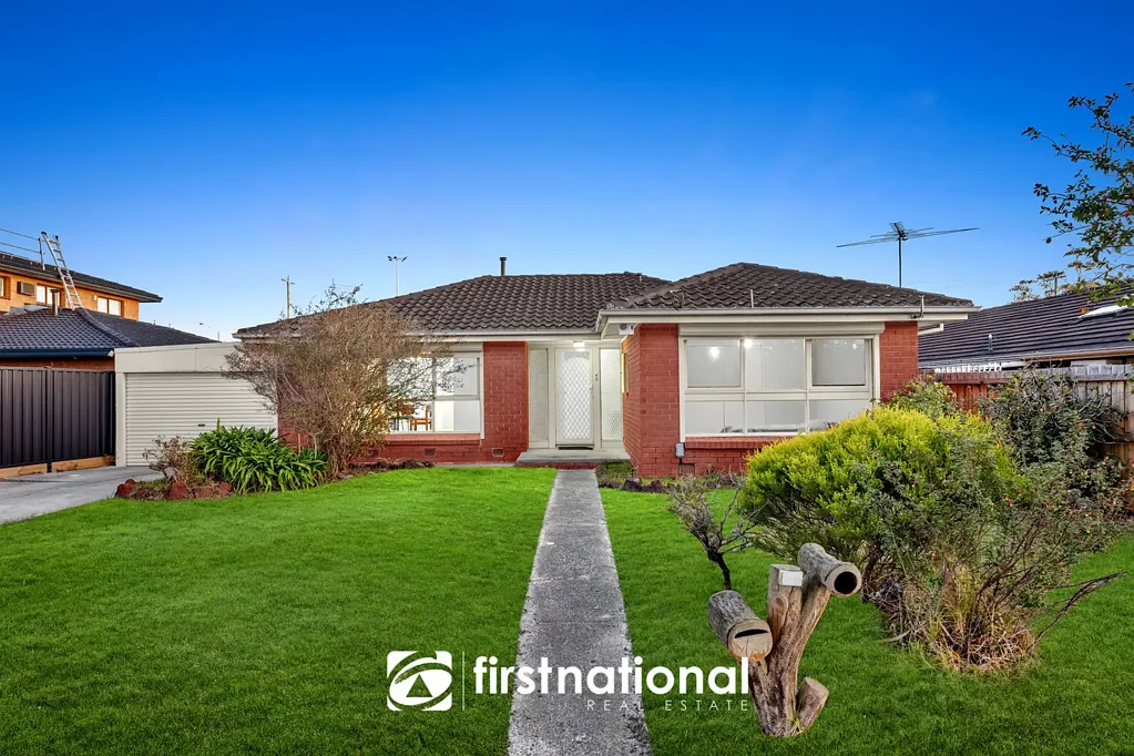 Keysborough 3ਬੈੱਡਰੂਮ LOCATION, LOCATION & LOCATION! ON-SITE AUCTION SUNDAY 21ST SEP AT 11AM