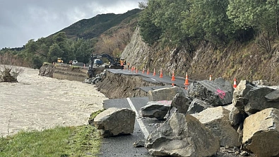 刚刚升级！新西兰多地进入暴雨+狂风模式，北岛地区拉响警报！