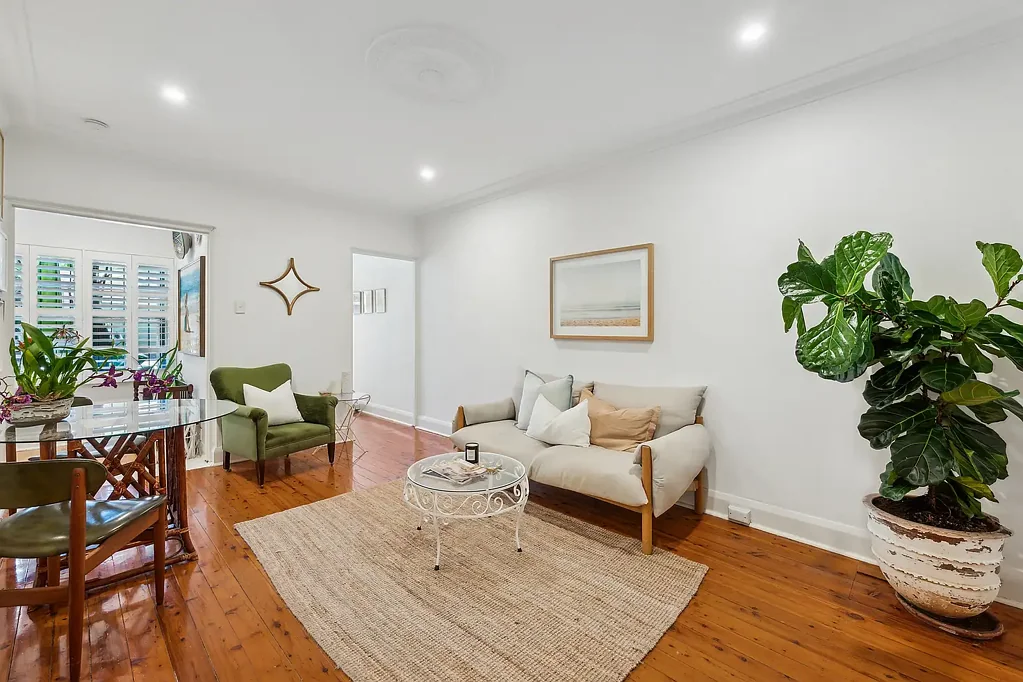 Oversized One-Bedroom Apartment in a Peaceful, Parkside Location