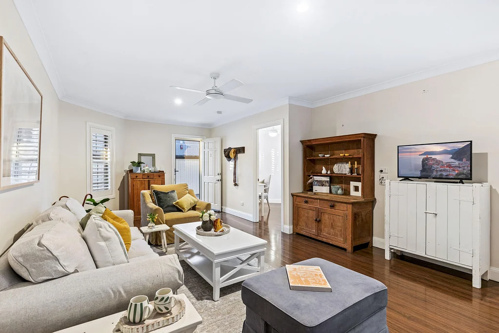Balmoral 2બેડરૂમ Secure Stair Free Living in Small Complex of 3