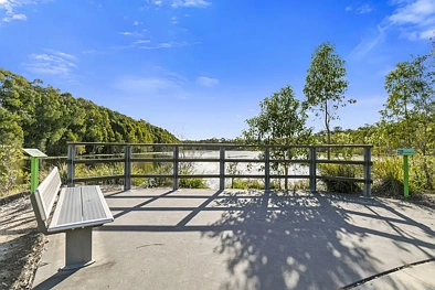 अन्य - Address Withheld, Caboolture, QLD 4510