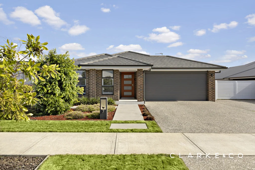 7 Red Baron Road, Chisholm, NSW 2322