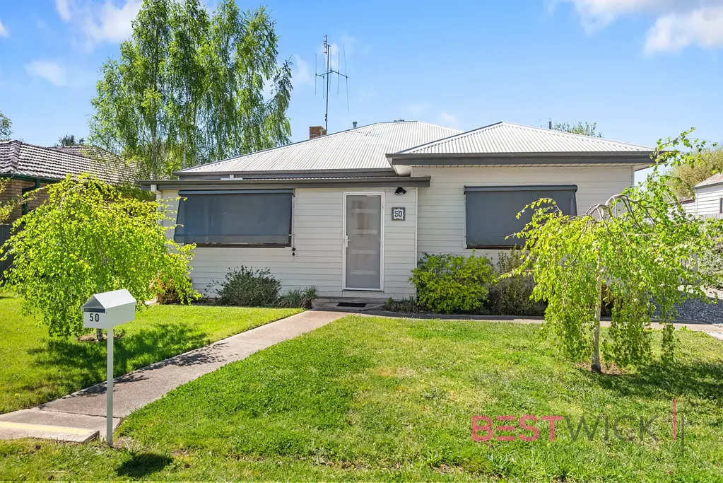 50 Osman Street, Blayney, NSW 2799