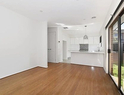 4/30 Browning Avenue, Clayton South, South East Melbourne, 4房, 3浴, Townhouse