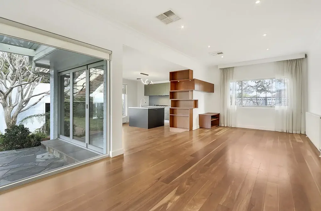 IMPRESSIVE 3 BEDROOM PLUS STUDY HOME