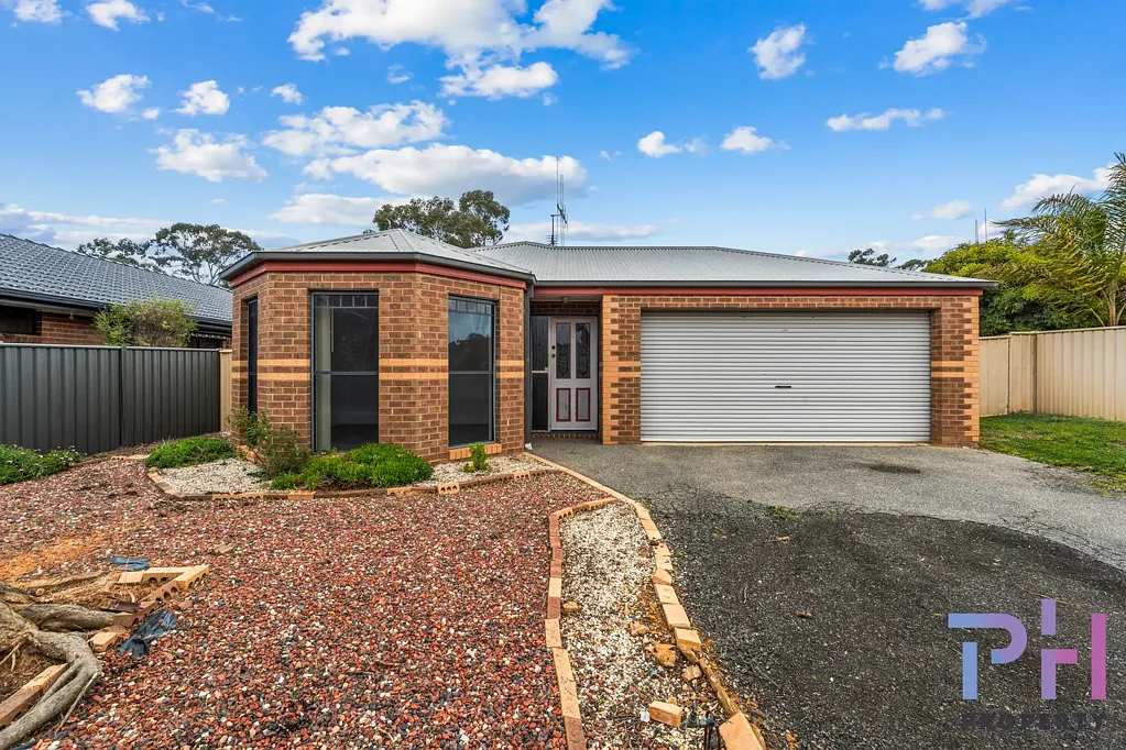FAMILY HOME IN EAGLEHAWK