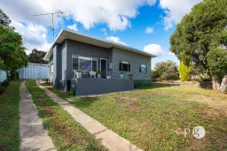 16 Montgomery Street, Castlemaine