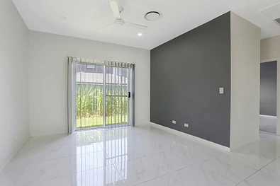 40A Robinson Street, Riverstone, NSW 2765, 2 slaapkamers, 1 badkamers, Apartment