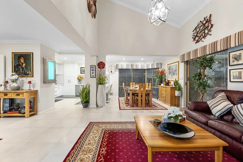 Noranda 5部屋 Discover Your Dream Home at 40 Bunya Street, Noranda