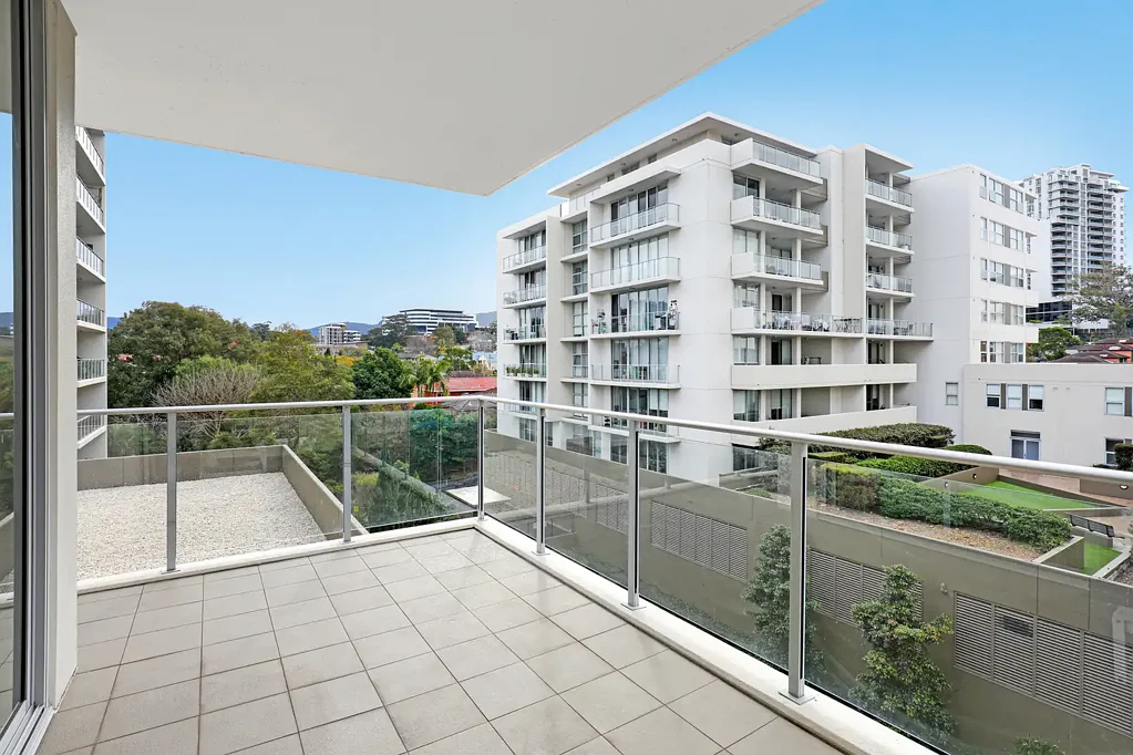 Wollongong 2कमरा Corner position with balcony & views