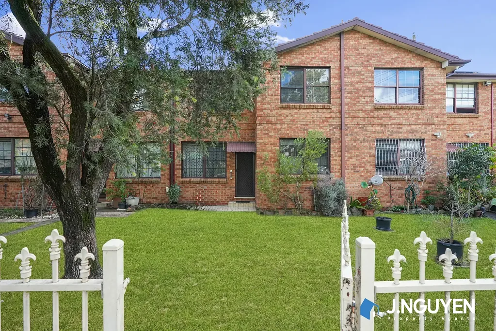 8/27 Phelps Street, Canley Vale, NSW 2166