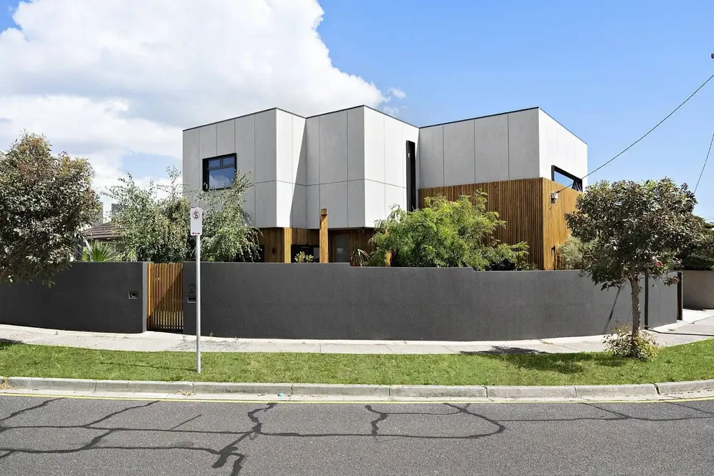 FULLY FURNISHED  - Architect Designed, Contemporary Excellence