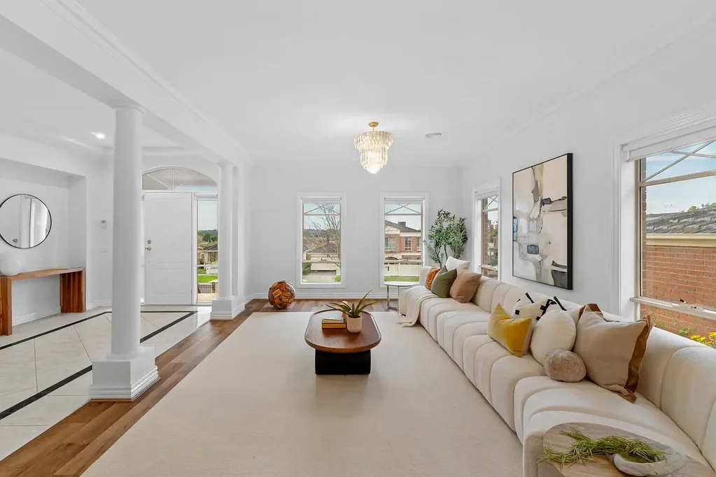 Bulleen 5ห้องนอน Palatial Family Proportions in a Prized Position