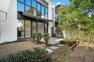 Robina 4침실 Contract Fallen Through! Golf Course Side Villa – Move-in Ready!