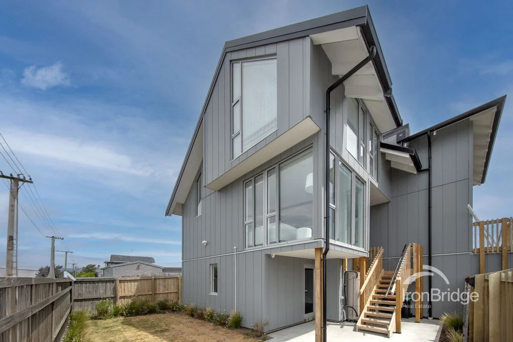 New Brighton 2Moenga Charming Beachside Retreat!