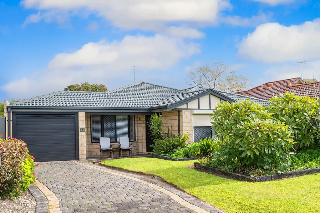 8 Petrel Cove, Geographe, WA 6280