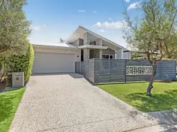 12 Waterway Drive, Birtinya