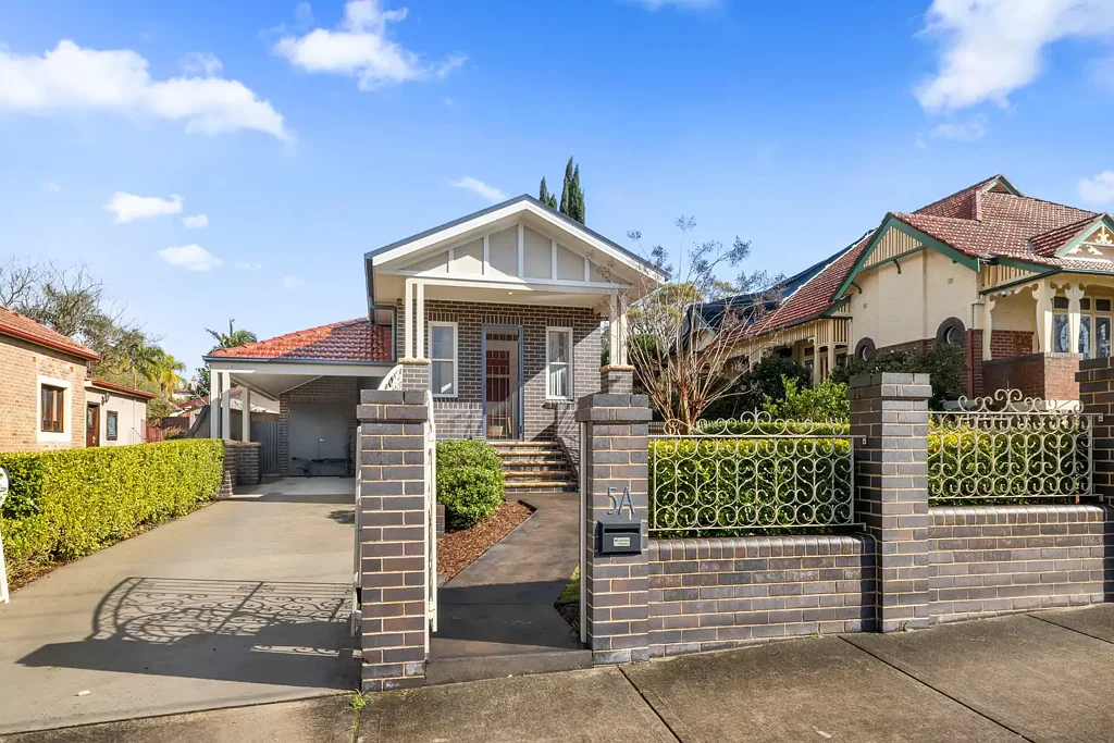 Burwood 4 Bedroom Architectural Excellence in the Heart of Burwood