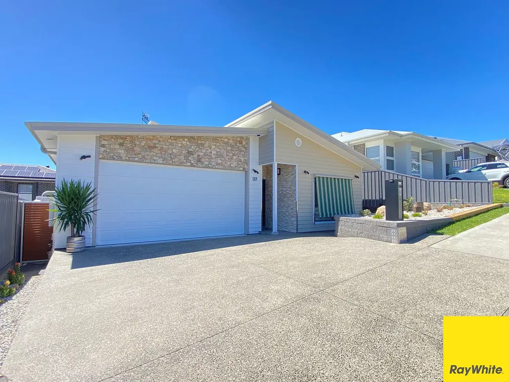 Brand New Light-Filled Family Home Designed for Modern Living!