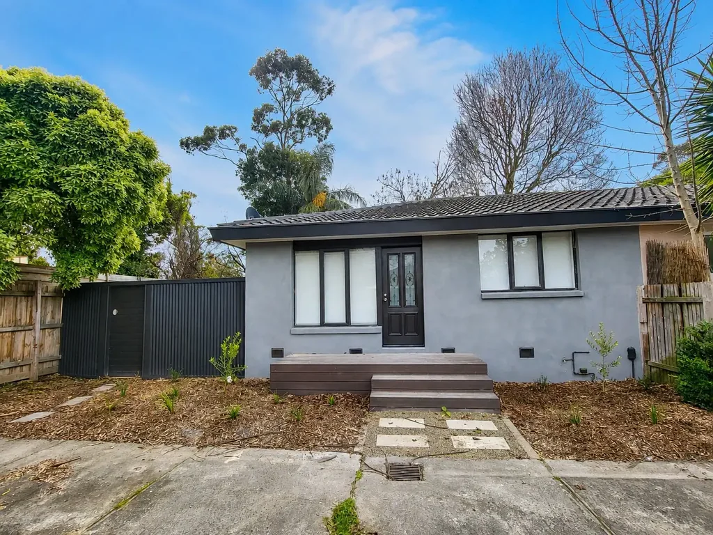Renovated Comfort in a Convenient Bayswater North Location