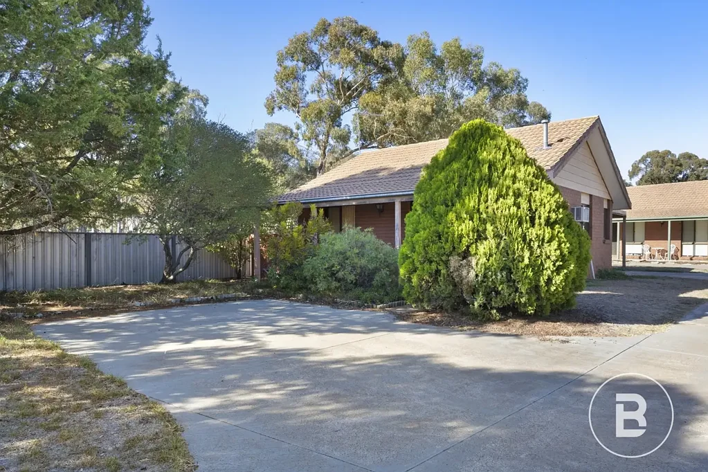 Maryborough 2બેડરૂમ Neat, Tidy & Ready to Move In – Flexible Floorplan, Great Location