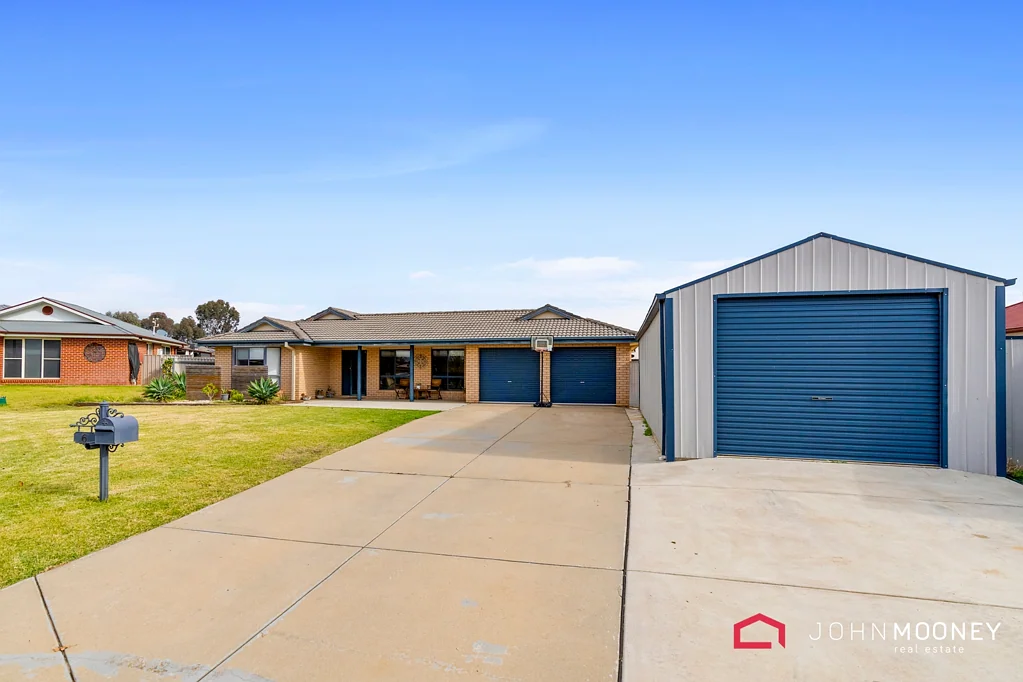 6 Garru Place, Glenfield Park, NSW 2650