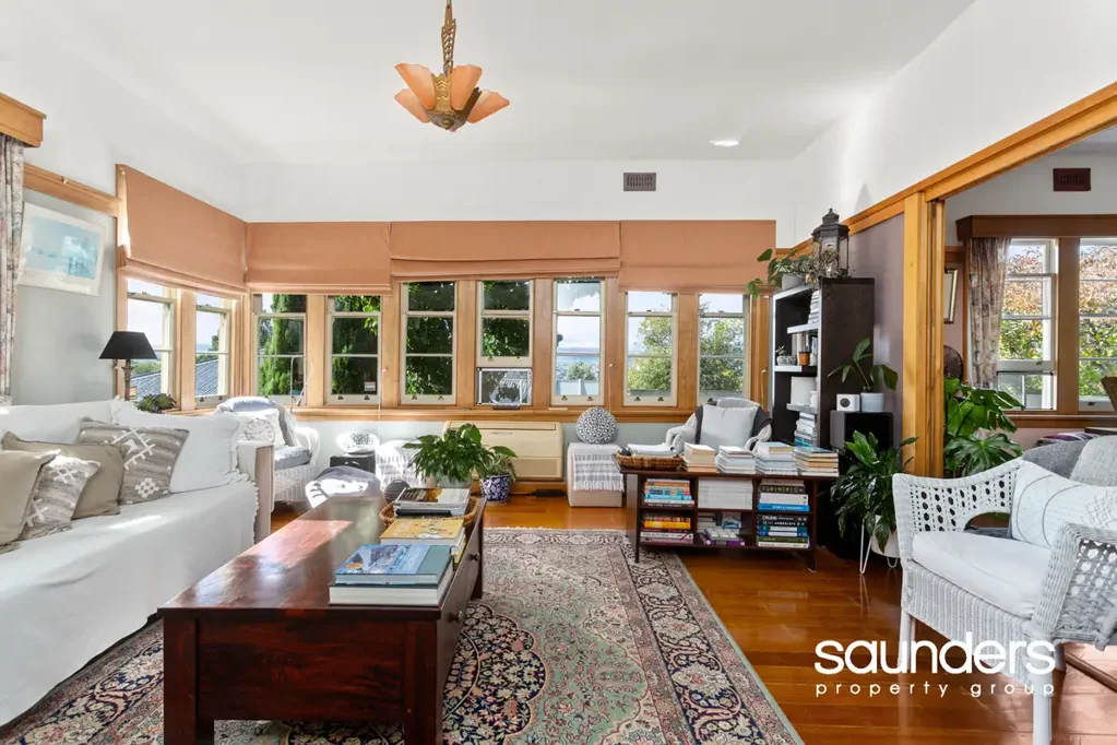 West Launceston 3ਬੈੱਡਰੂਮ Charming 1938 Period Home with Great Views