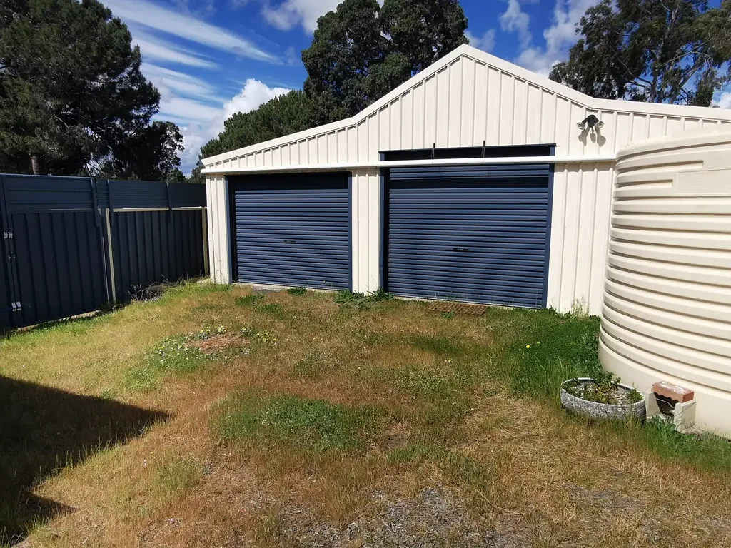 Collie 3部屋 Character Home with Huge Powered Barn Style Shed And Views!