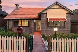 19 Seymour Parade, Belfield