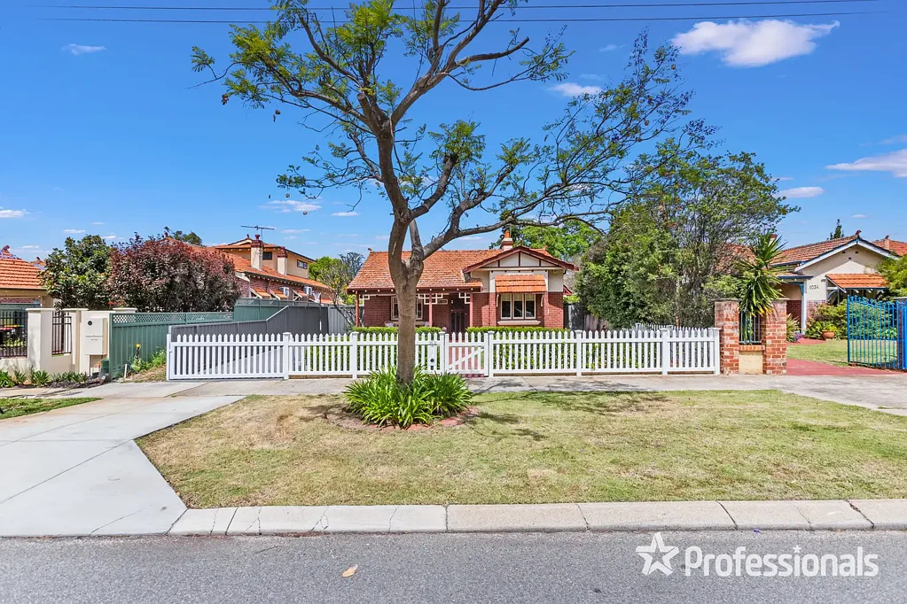Stunning 3-Bedroom Family Home in a Prime Central Location