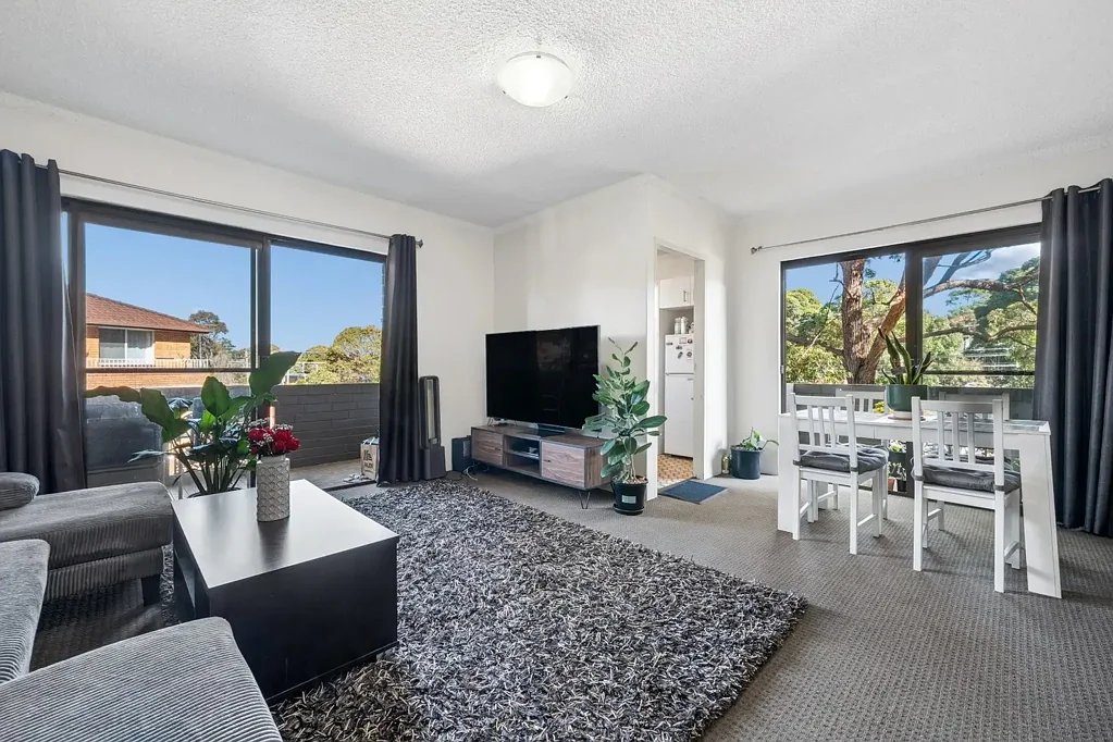 Rockdale 2ਬੈੱਡਰੂਮ Spacious Apartment with Three Balconies in a Convenient Rockdale Location