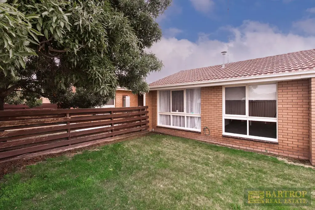 Wendouree 1બેડરૂમ Light-filled & Low Maintenance Living