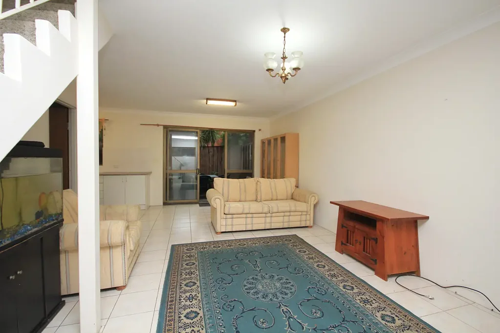 Stylish Three Bedroom Townhouse