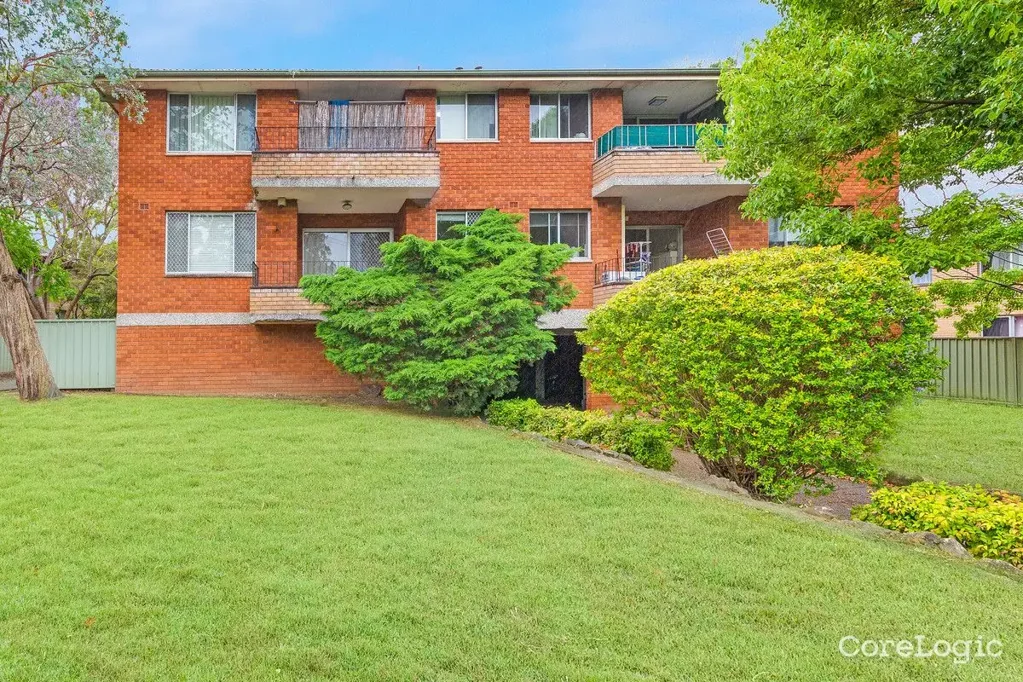 UNIT FOR RENT IN GRANVILLE!!!