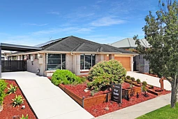 541 Oakhampton Road, Aberglasslyn