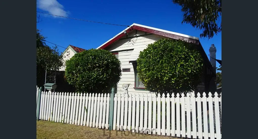 Charming 2-Bedroom Home in Prime Charlestown Location