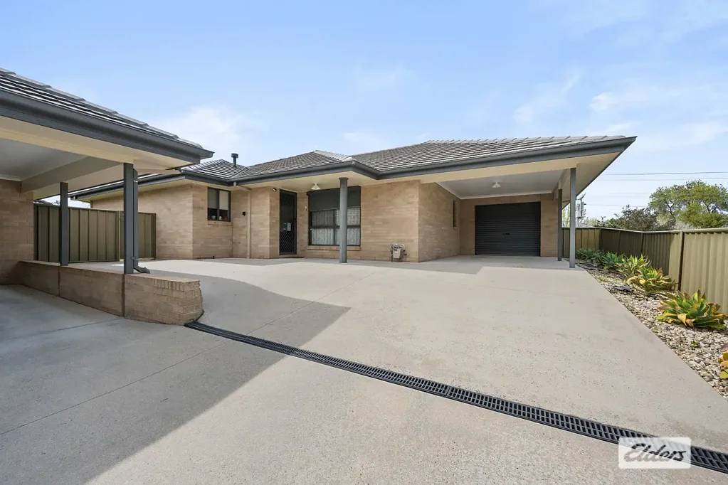 Beautiful Three Bedroom Townhouse